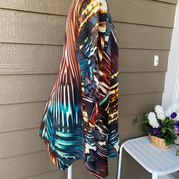 Avenue Tunic Top Blouse - Picture 5 of 16